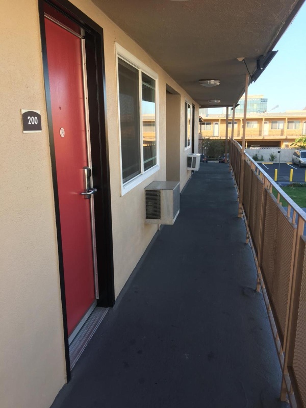 Budget Inn LAX-Lawndale image 3